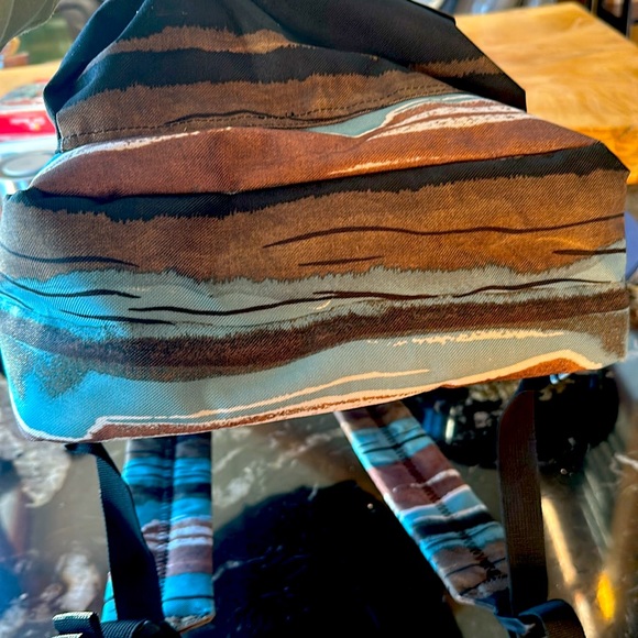 Dakine Backpack - like new condition - Picture 5 of 5